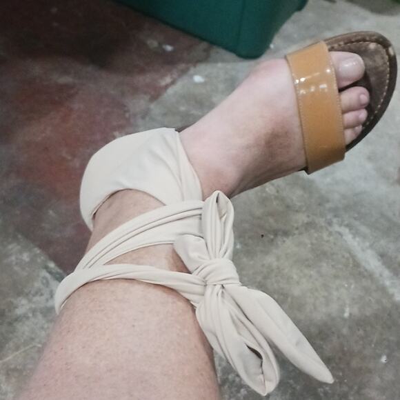 High Everyday Couture Wrap Ankle Sandals sz 40/9.5 - Picture 13 of 14